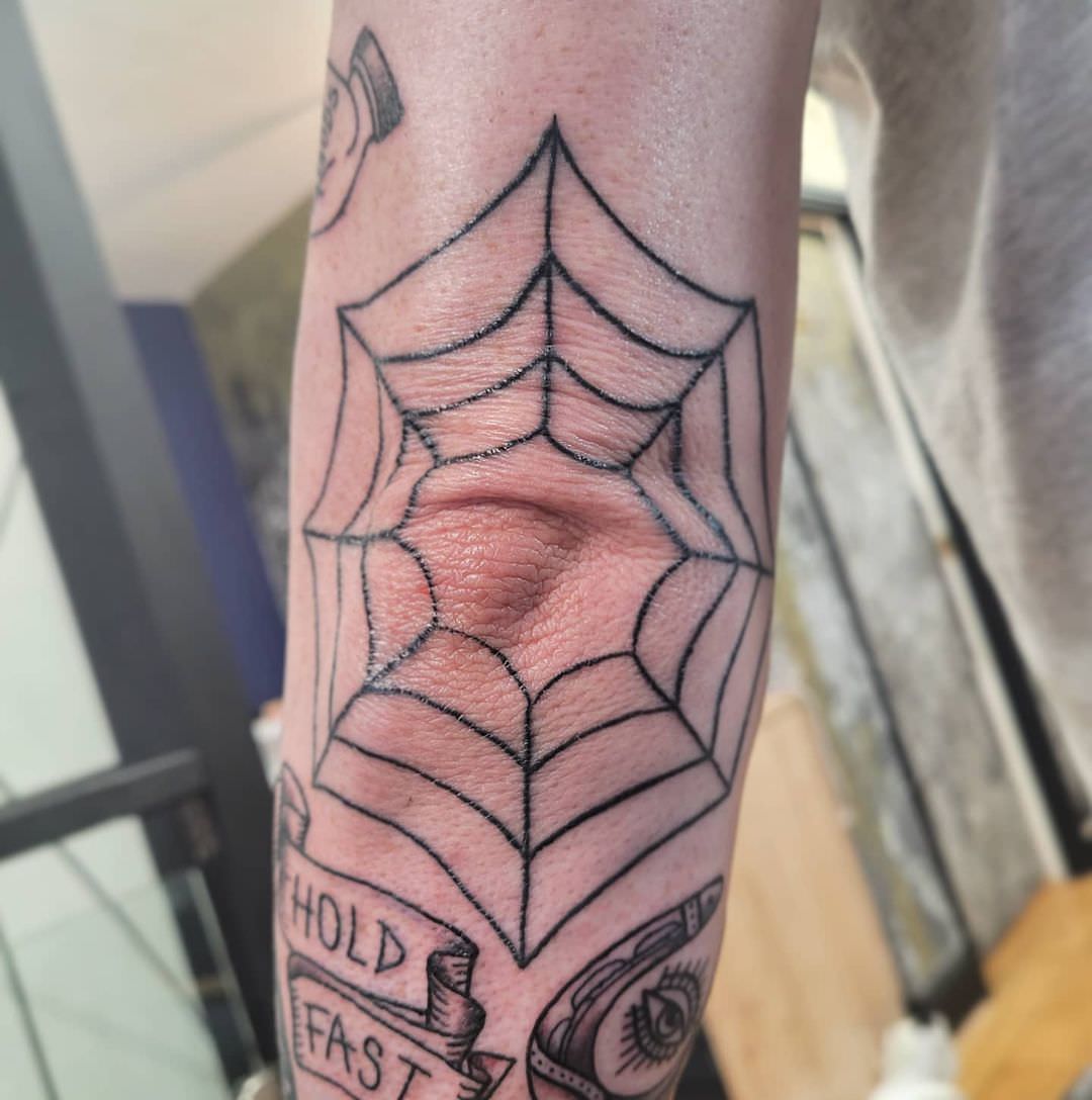 btn_tattoos_207558197_4246961118696032_3496220407178054817_n