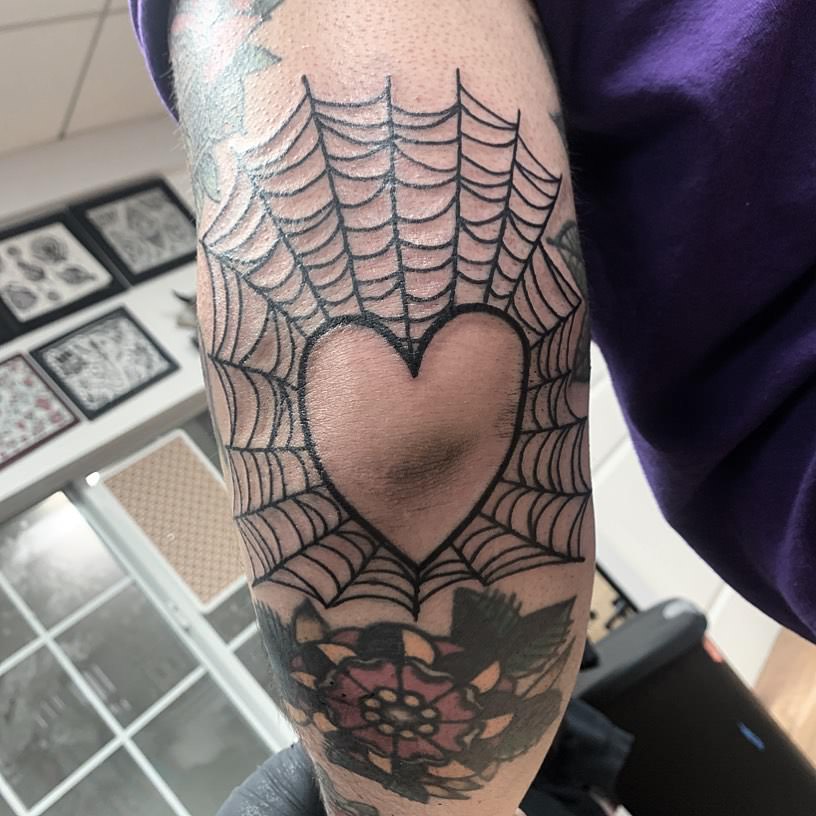 lovettetattoos_188863116_267355131799782_8831214520847208587_n